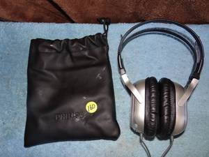 lot 160 image: Philips SBC-HN110 Noise Cancelling Headphones  - TESTEDWORKS