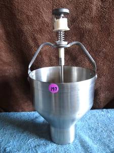 lot 197 image: STAINLESS STEEL PANCAKECAKE BATTER RELEASE - WORKS GREAT