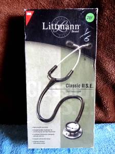 lot 291 image: UNUSED IN BOX - Littmann 3M Classic II SE Stethoscope (BLUE)