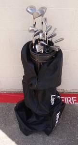 lot 302 image: NICE SET OF TAYLOR MADE GOLF CLUBS IN SPALDING GOLF BAG & WILSON TRAVEL BAG