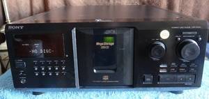 lot 320 image: Sony CDP-CX355 Mega Storage Compact Disc 300 CD Changer Player - POWERS ONALL BUTTONS OPERABLE $$$$