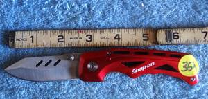 lot 359 image: SNAP ON BRIGHT RED FOLD OUT KNIFE