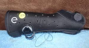 lot 374 image: Exos Short Fracture Wrist Brace BOA Technology