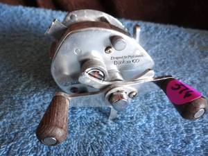 lot 376 image: RARE VINTAGE Shimano Bantam 300 Fishing Reel $$$
