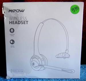 lot 378 image: MPOW WIRELESS HEADSET - MODEL BH015B