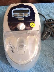 lot 416 image: HumidAire H4i Heated Humidifier for S8 Machine - POWERS ON