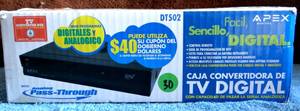 lot 30 image: APEX DIGITAL TV CONVERTER BOX - LETS OLD FORMAT TVs CARRY MODERN DIGITAL SIGNAL