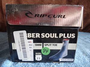 lot 84 image: Rip Curl Rubber Soul Plus 5MM Split Toe Surf Kite Black Boots Size 11 New $$$
