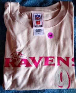 lot 104 image: BALTIMORE RAVENS STEVE MCNAIR WOMENS T- SHIRT PINK SIZE LARGE
