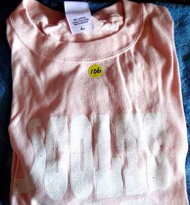 lot 106 image: INDIANAOPIL COLTS PEYTON MANNING WOMENS T- SHIRT PINK SIZE LARGE