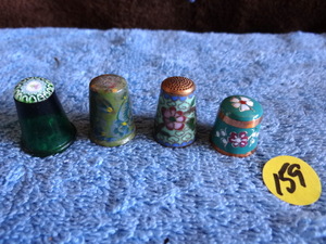 lot 159 image: GREEN THEMED THIMBLE COLLECTION AS SHOWN