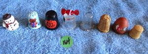 lot 164 image: HOLIDAY THEMED THIMBLE COLLECTION AS SHOWN