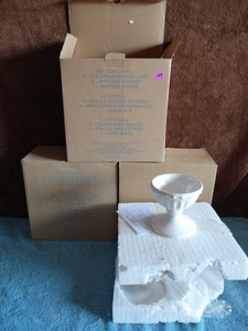 lot 199 image: AVON - SET OF 4 ICE CREAM BOWLS - NEVER USED (X 3)