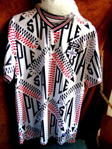 lot 219 image: MENS STAPLE DESIGN T SHIRT - SIZE LARGE $$$