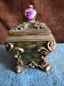 lot 298 image: ORNATE STORAGE CONTAINER - DESKTOP