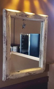 lot 215 image: Framed Wall Mirror - 20 x 24