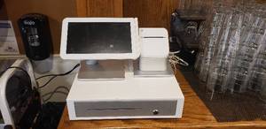 lot 226 image: Clover 3 Piece Point-of-Sale System