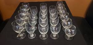 lot 247 image: Lot of 24 Cocktail Goglets - Various Sizes