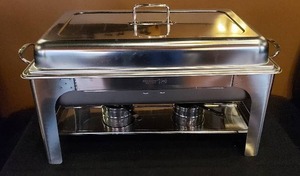 lot 302 image: Tramontina 9 Qt Chafing Dish