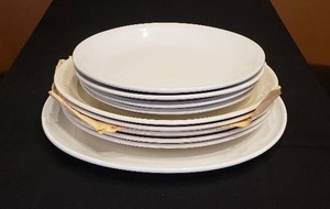 lot 326 image: Lot of 10 Large Platters - 13.5, 16.5, and 19.5