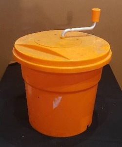 lot 340 image: Dynamic Manual Salad Spinner - 5 Gal Capacity