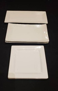 lot 361 image: Lot of 5 Rectangular Dishes