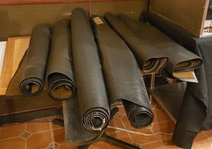 lot 376 image: Lot of 6 Floor Mats - 4 are 44x34 and 2 are 67x44