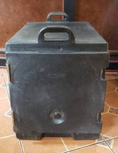 lot 383 image: Cambro 300MPC Ultra Pan Carrier Insulated Food Carrier