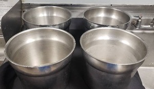 lot 13 image: Lot of 4 Winco 11 Qt. Stainless Steel Inserts