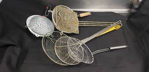 lot 42 image: Lot of 7 Fryer Skimmers and Strainers