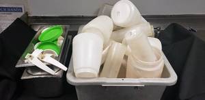 lot 43 image: Lot of Plastic Containers with Lids