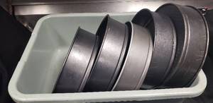 lot 45 image: Lot of 5 Springform Pans