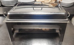 lot 63 image: 22 Chafing Dish