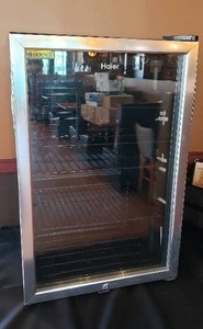 lot 88 image: Haier 150-Can Capacity Beverage Center - Model HBCN05FVS