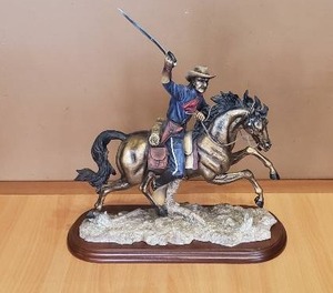 lot 123 image: George Custer Statue
