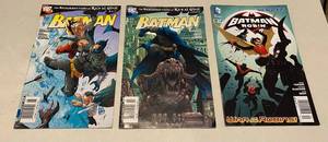 lot 59 image: DC Comics Comic Books Editions 10, 670 and 4 of 7