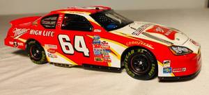 lot 11 image: Rusty Wallace 2005 Action Miller High Life Die Cast Car
