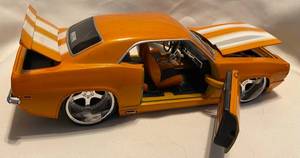lot 95 image: 1969 Chevy Camaro SS 124 Die Cast Car