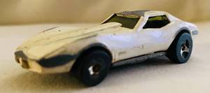 lot 180 image: 1975 Hot Wheels Corvette