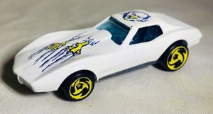 lot 189 image: 1975 Hot Wheels Corvette