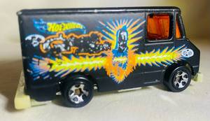 lot 193 image: 1986 Hot Wheels Van