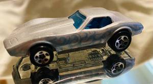 lot 307 image: 1975 Hot Wheels Corvette