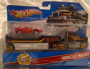 lot 328 image: Hot Wheels Muscle Mania Truck with Vehicle included