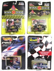 lot 3 image: Hot Wheels, Revell, Winn Dixie, Mark Martin race cars with data cards in blister packs
