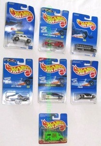 lot 89 image: Hot Wheels first responder cars