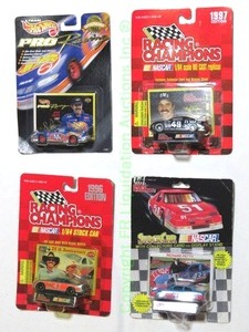 lot 103 image: Hot Wheels Pro & Racing Champions Kyle & Richard Petty die cast minis