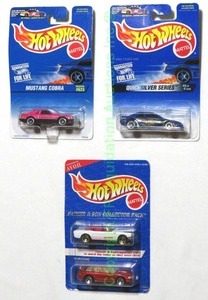 lot 86 image: Hot Wheels Ford Mustangs