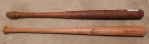 lot 206 image: LOT OF 2 VINTAGE BASEBALL BATS INCLUDING SPALDING MUSHROOM.