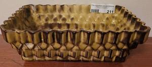 lot 211 image: VINTAGE 1950S UPCO PLANTER 103-10 IN ZIGGURAT DESIGN.