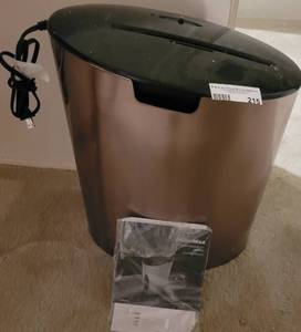 lot 215 image: OFFICE MAX PAPER SHREDDER WITH MANUAL.